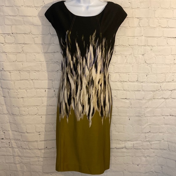 Vince Camuto Dresses & Skirts - Vince Camuto feather look dress